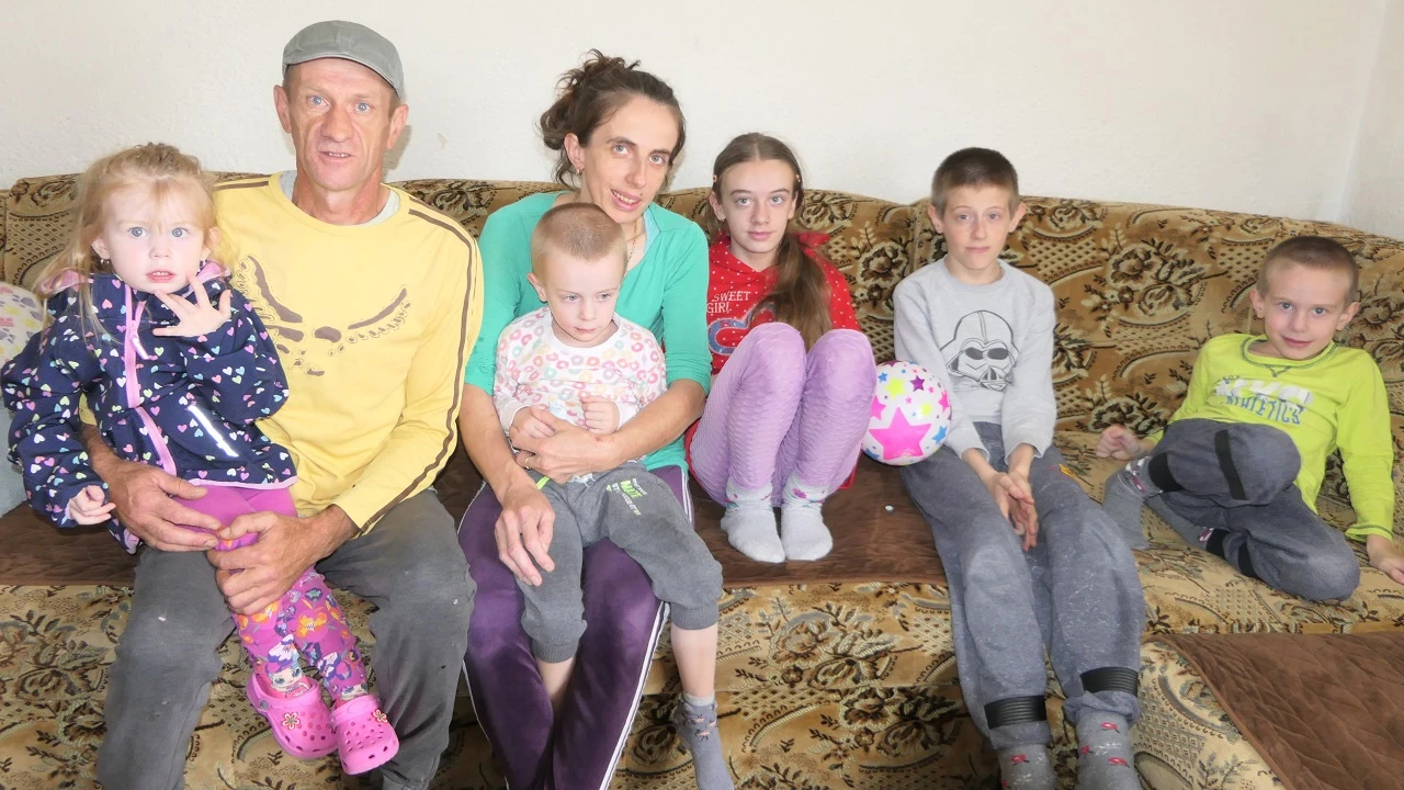 VIDEO| Ne stidim se svojih opanaka, spavamo u vlagi, nije mi ništa mrsko ali ne mogu sam