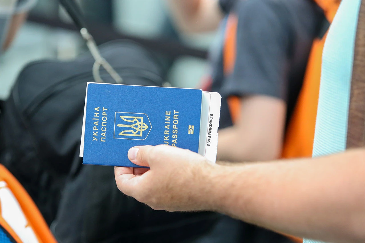 Putovnice vojno sposobnim muškarcima izdavat će se samo u Ukrajini