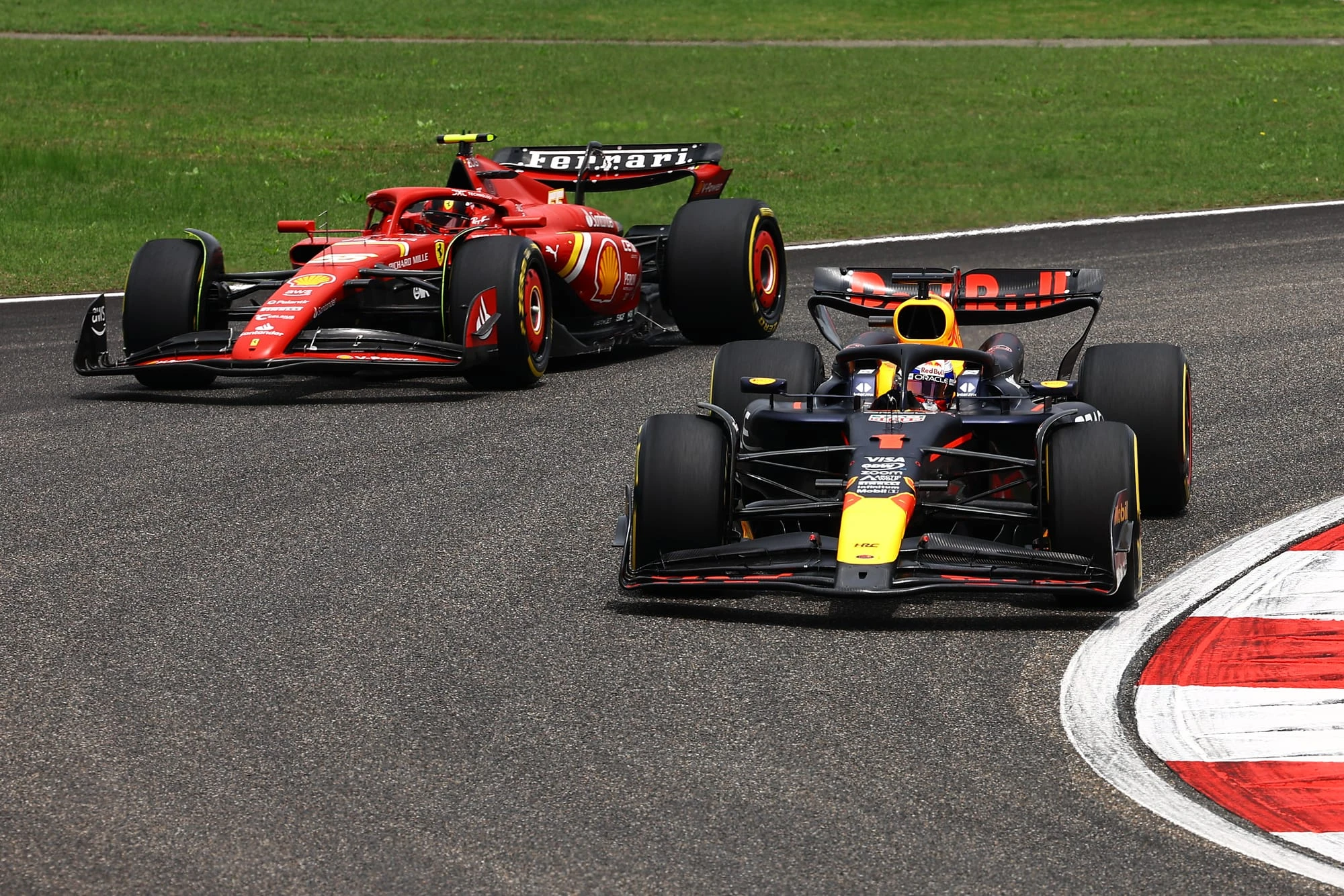 Verstappen nastavlja po svom 