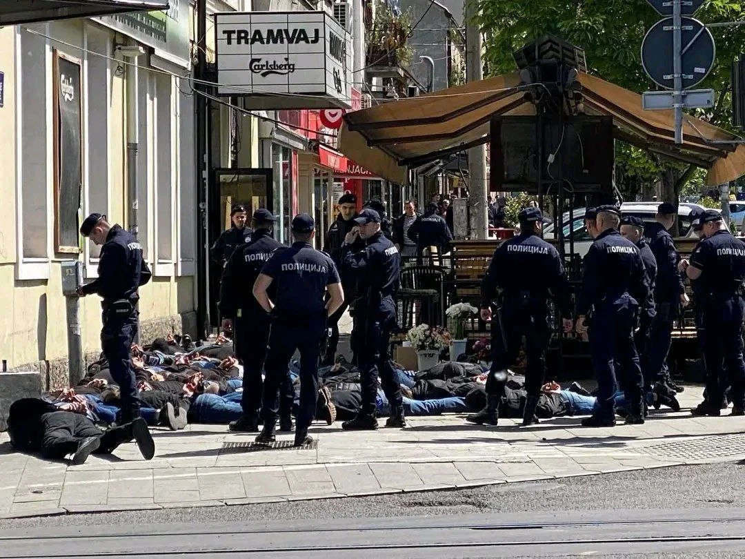 VIDEO I Žestok obračun navijača Zvezde i Partizana