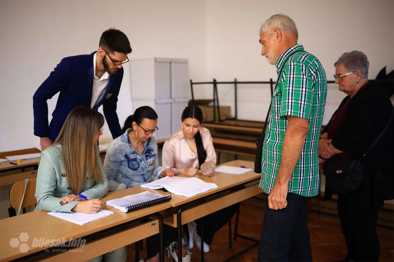 U BiH sva birališta zatvorena na vrijeme