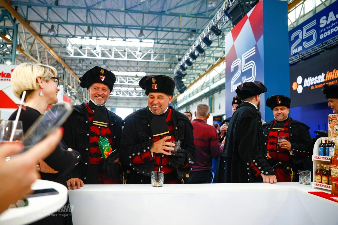 FOTO GALERIJA| Ljepša strana sajma gospodarstva u Mostaru