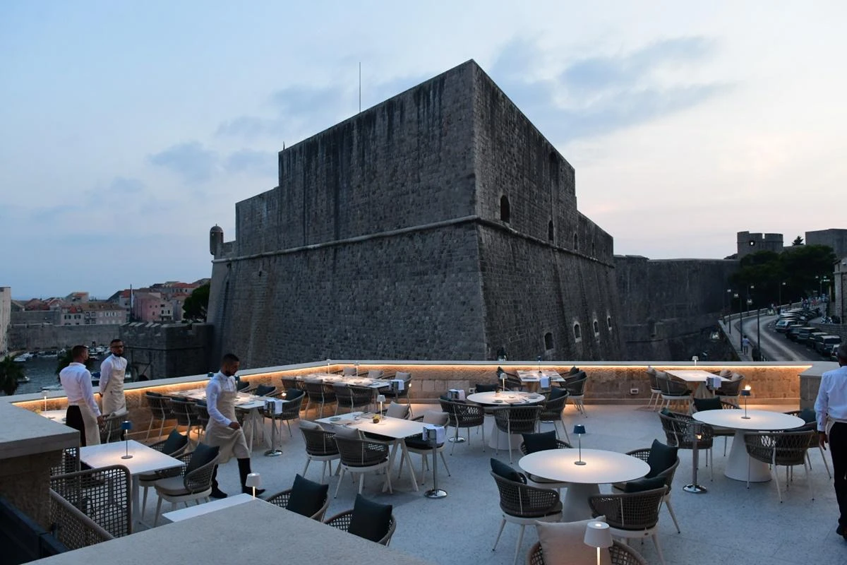 Grci 'zasuli' Džekin restoran negativnim recenzijama 