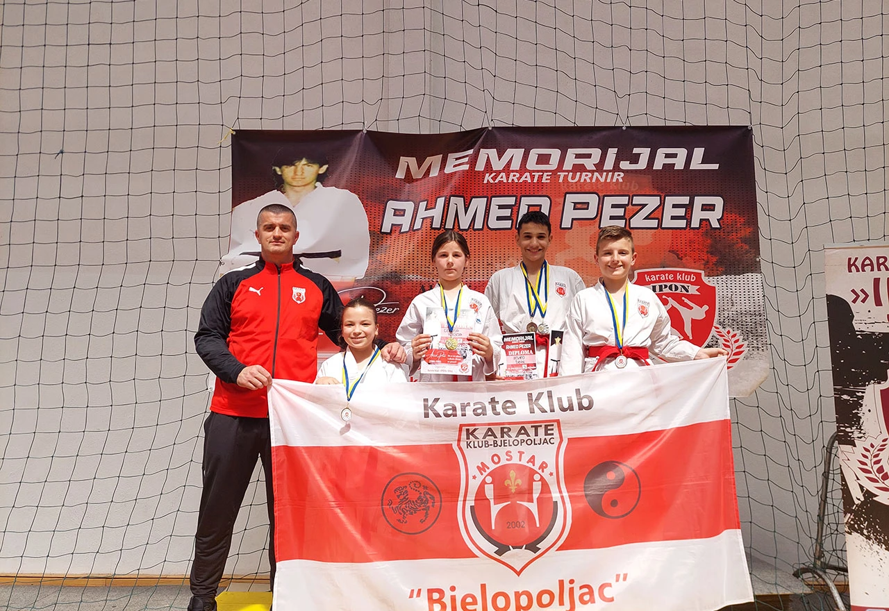 Dva zlata, srebro i bronza za KK Bjelopoljac u Vitezu