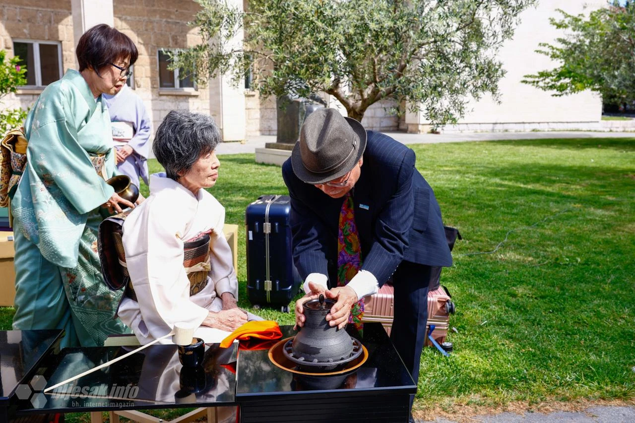 Uz japansku čajnu ceremoniju u Mostaru obilježen Festival trešnje "Sakura"
