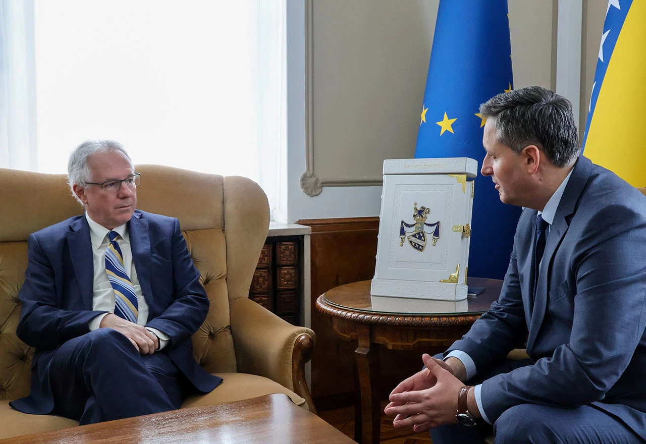 Murphy: SAD neće stajati po strani u slučaju provođenja secesionističke politike