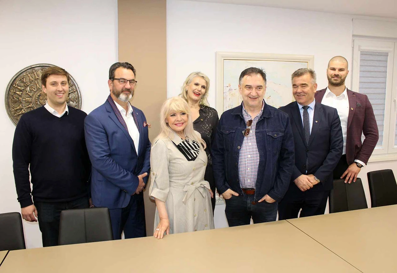 Sve je spremno za bajramski koncert Hanke Paldum u Mostaru