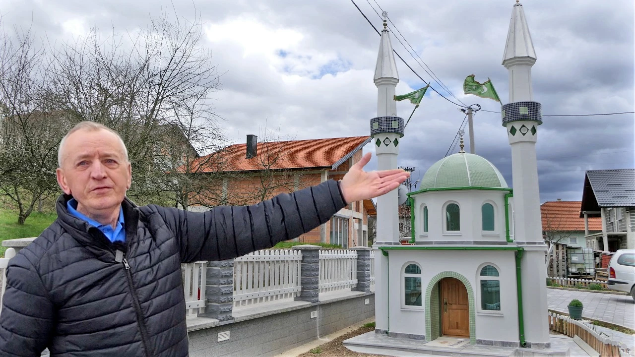 VIDEO | Drugi ulažu u vikendice i bijesna auta, a ja napravio džamiju u dvorištu