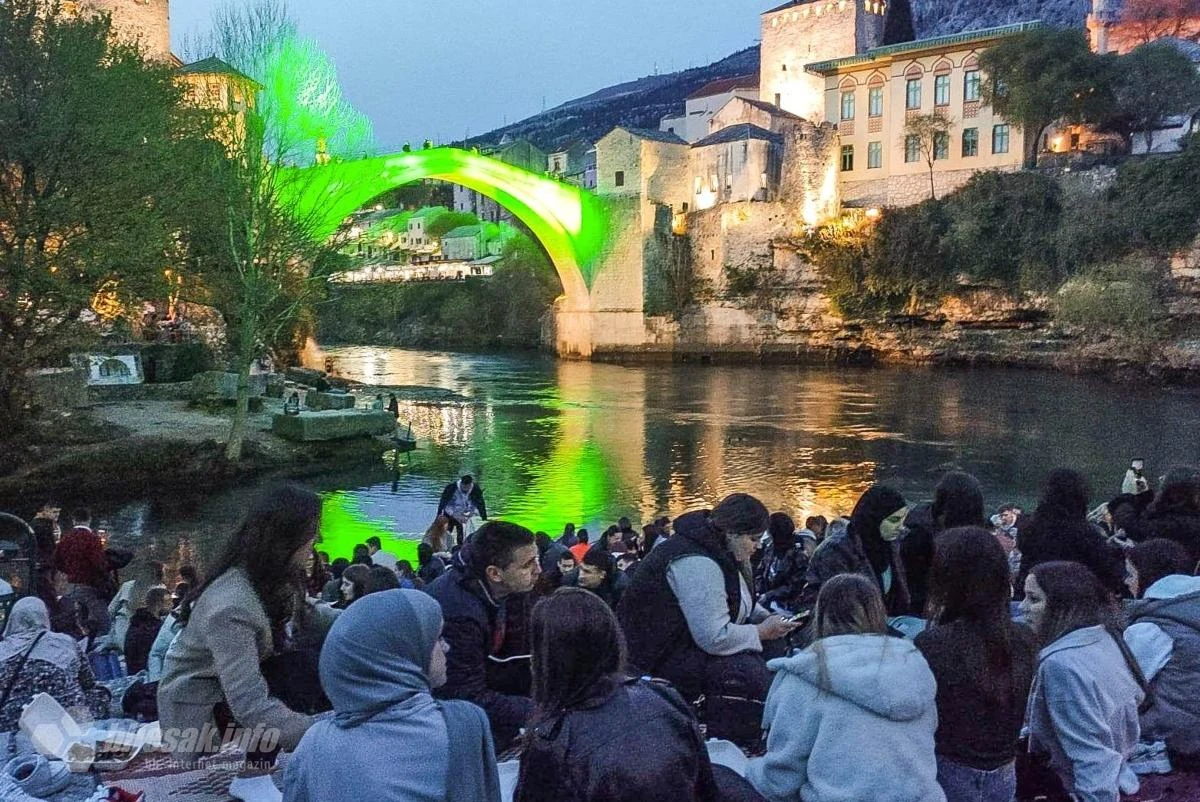 Očekuje se više od 1000 postača na zajedničkom iftru u Mostaru