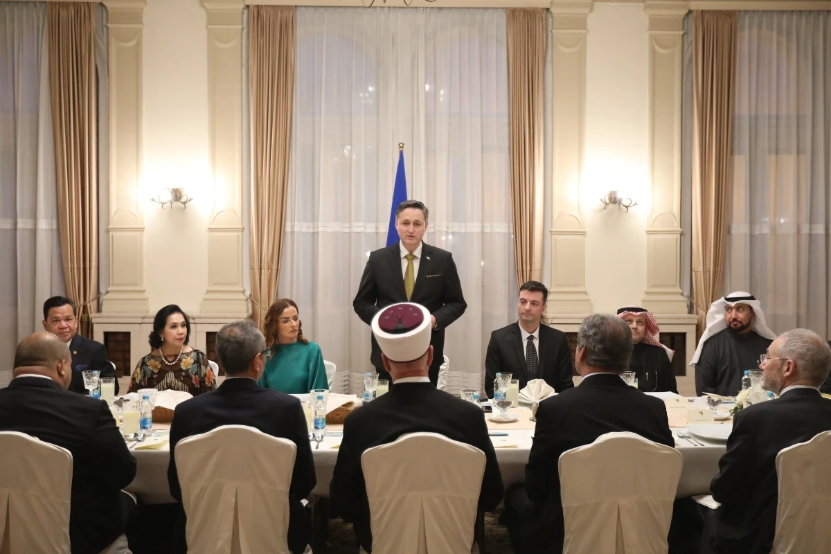 Bećirović organizirao iftar za veleposlanike i reisa 
