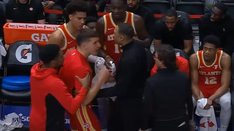 VIDEO I Booker poput Wilta, odlični Nurkić, Bogdan u klinču s trenerom 