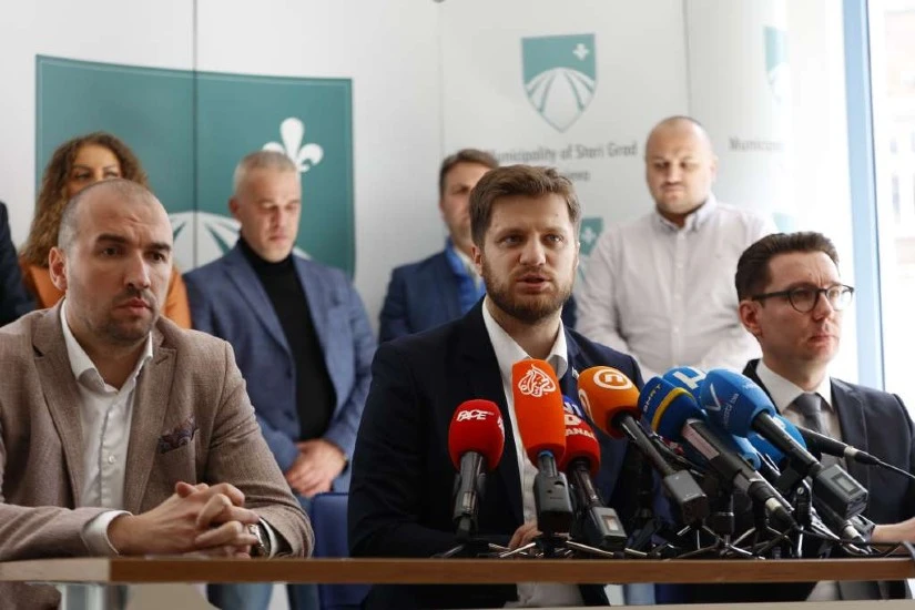 Čengić: Dvije bombe su bačene zbog istrage o parkingu