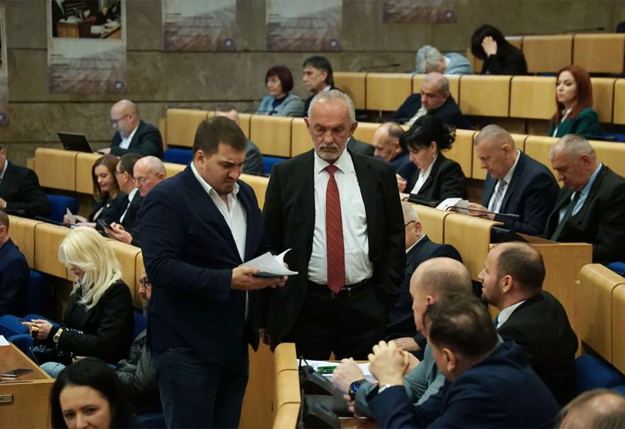 Odobreno zaduženje Federacije BiH