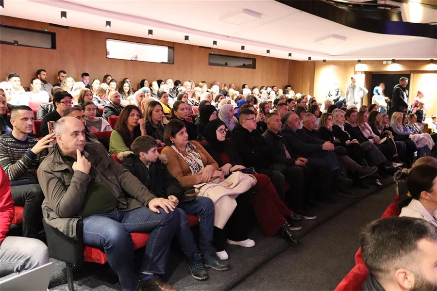 Ibrahim Bilčević održao ramazanski koncert u prepunoj Sali Narodnog pozorišta