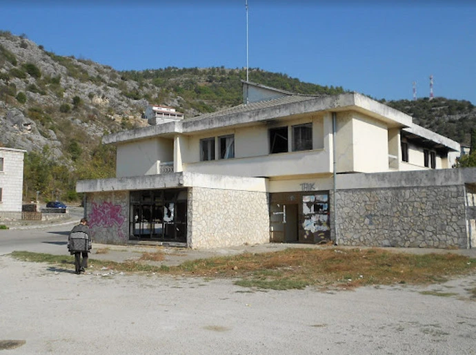 Stolac: Gorio devastirani objekt autobusne stanice