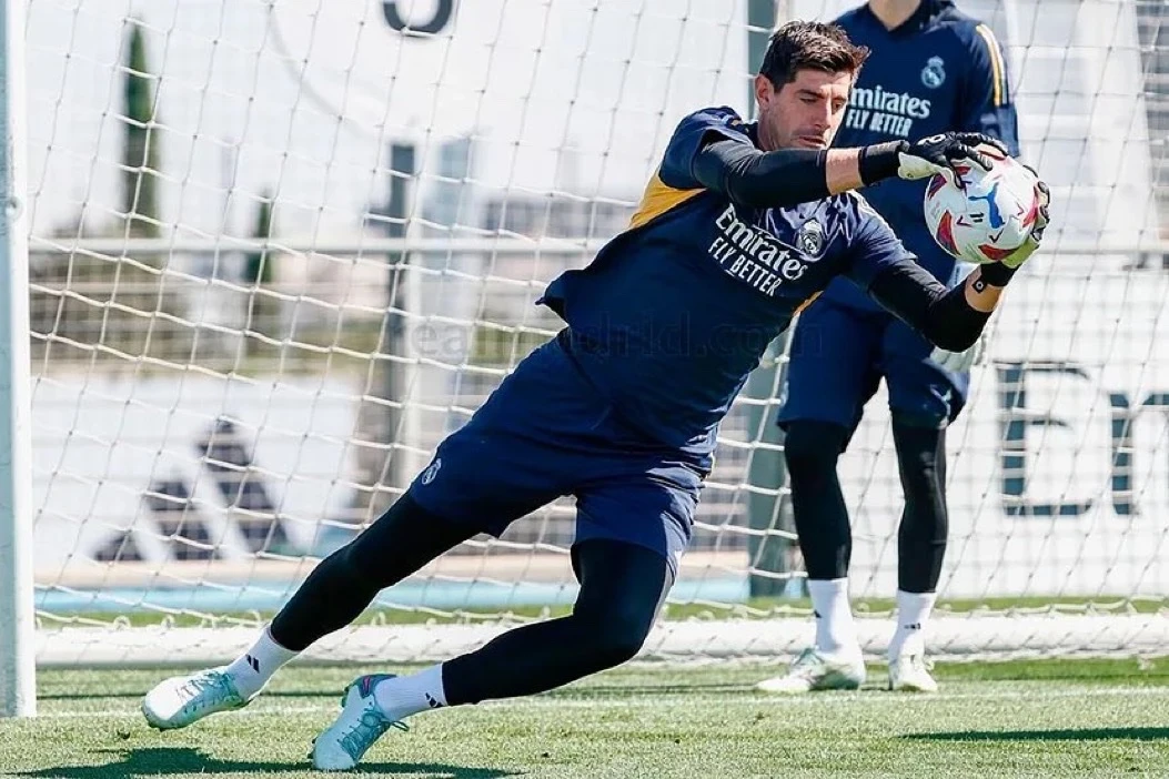 Courtois se vratio, ali se na treningu opet teže ozlijedio
