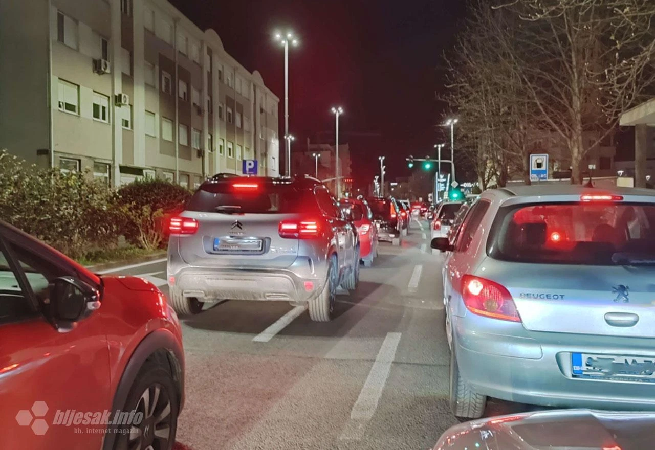 Prometna nesreća na Bulevaru, nastale velike gužve