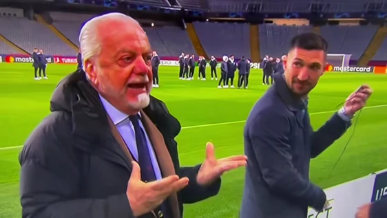 VIDEO I Gazda Napolija napravio skandal u Barceloni