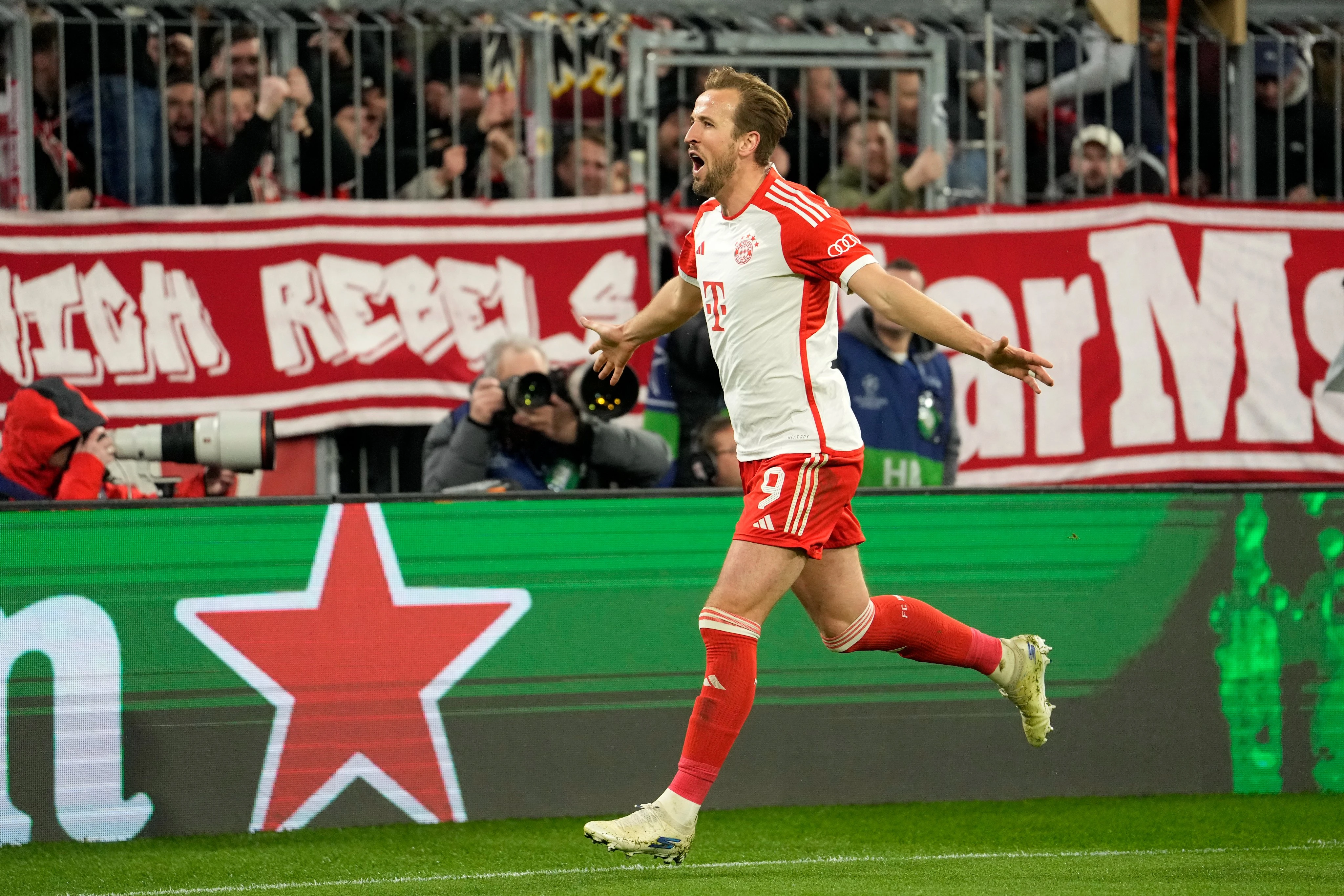 Bayern i PSG bez problema prošli u četvrtfinale