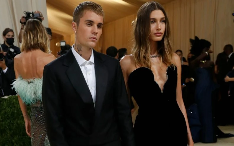 Hailey Bieber stala na kraj tračevima