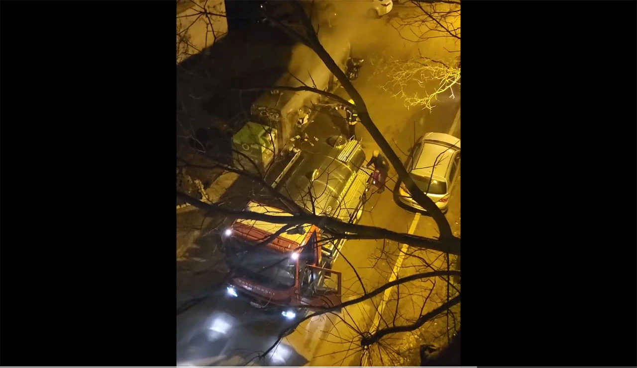 VIDEO Noćas u Mostaru: Gorjeli kontejneri na Aveniji