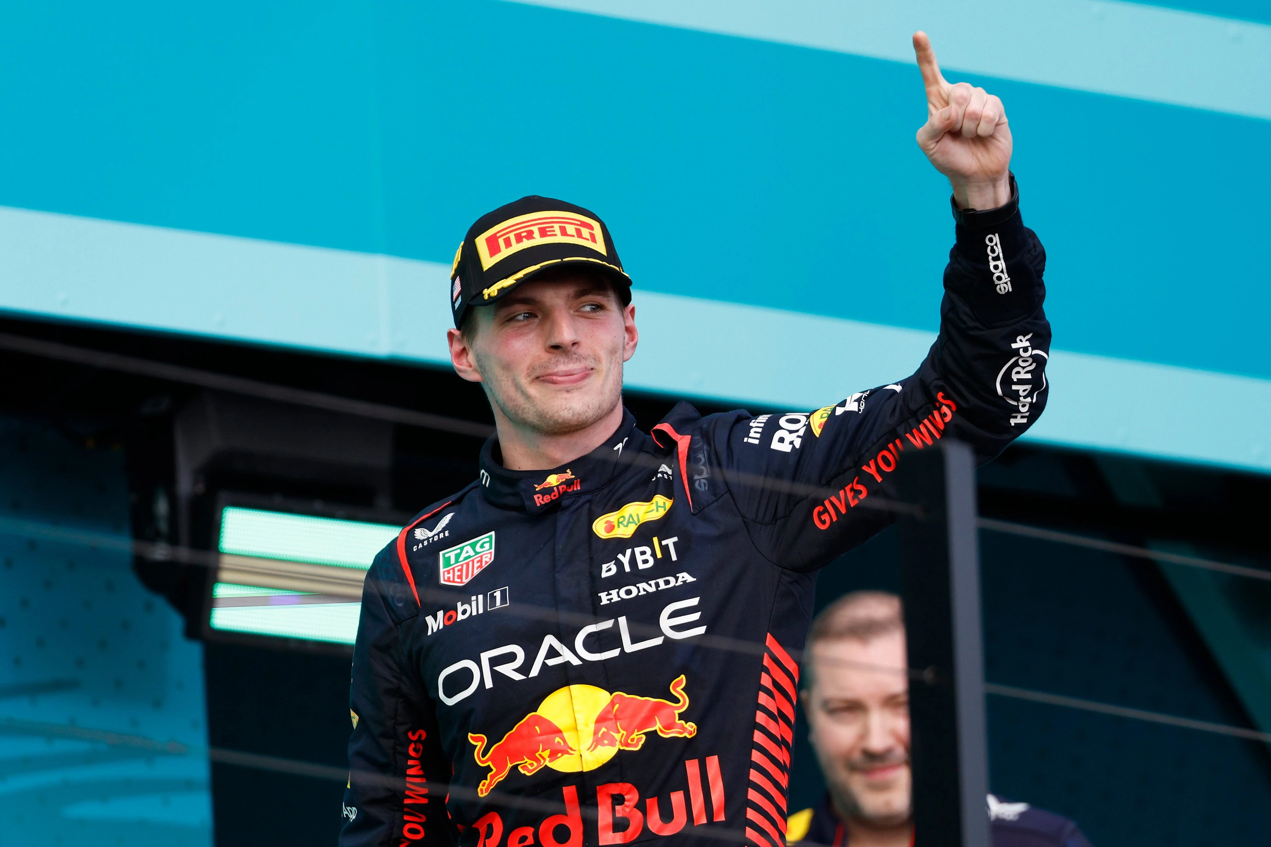 Verstappenu pole na startu sezone