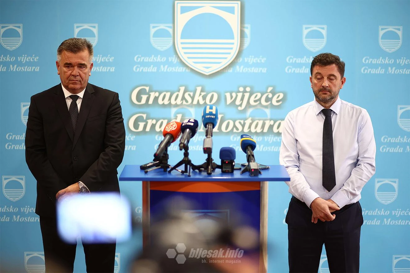 Gradski oci o famoznoj tabli: Kordić – politički folklor; Marić – SDA s ovim nema veze