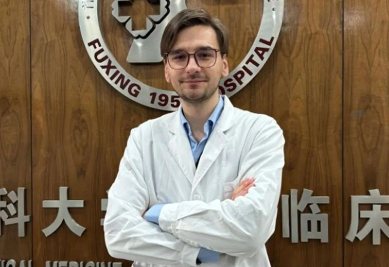 Mostarac Josip Cvitković - prvi stranac kojeg je kao studenta primila renomirana pekinška bolnica