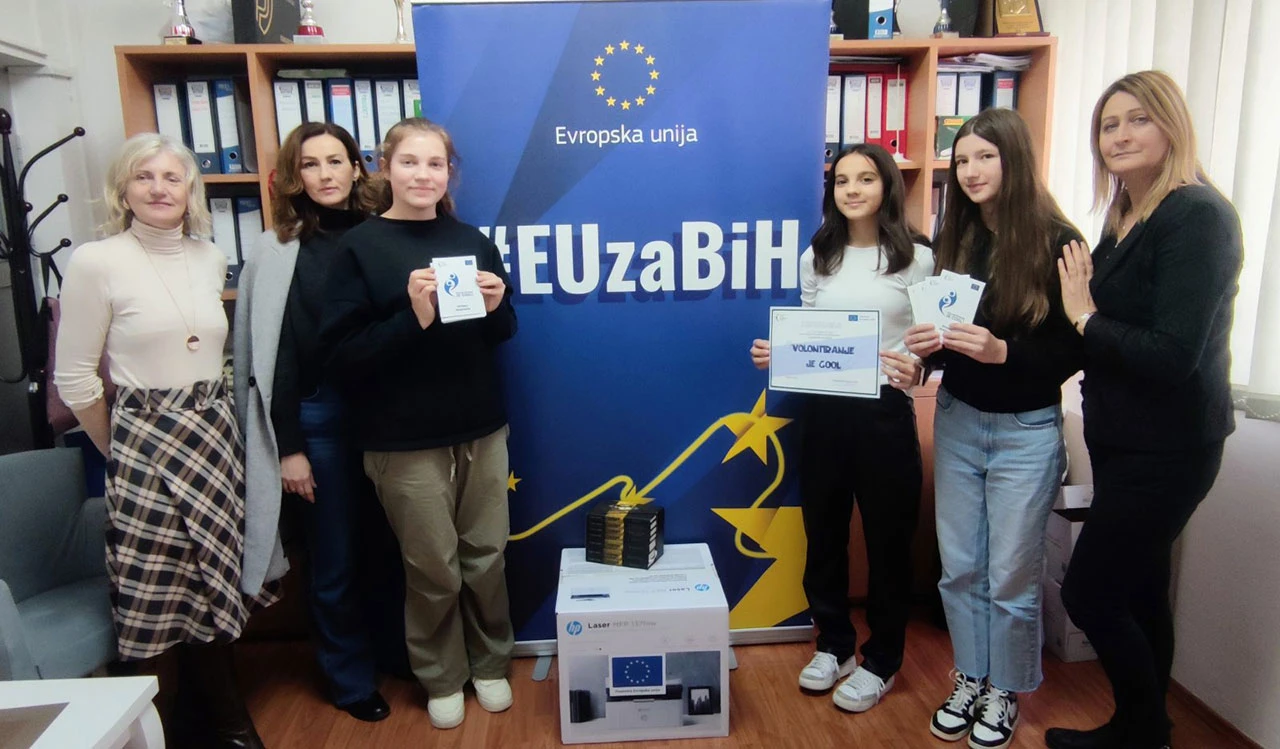 U osam škola HNŽ - Nagrađeni učenici za vrijeme provedeno volontirajući