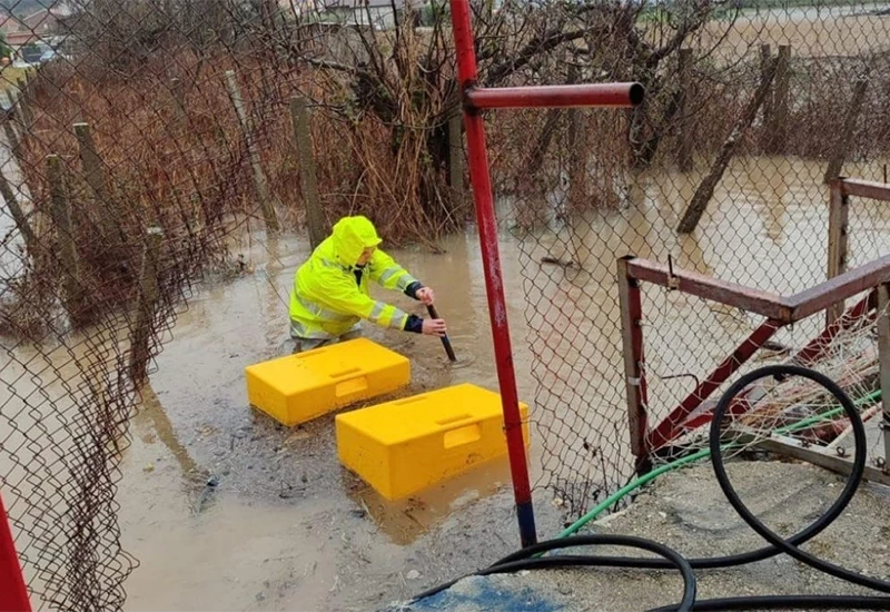 FOTO | Čapljina pogođena poplavama - stradali podrumi, plastenici...