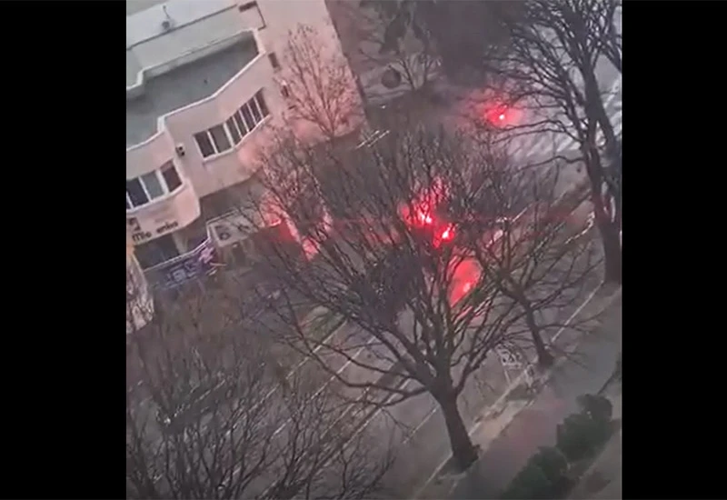 VIDEO | Najmlađi Ultrasi priredili korteo na kiši pred utakmicu sa Igmanom