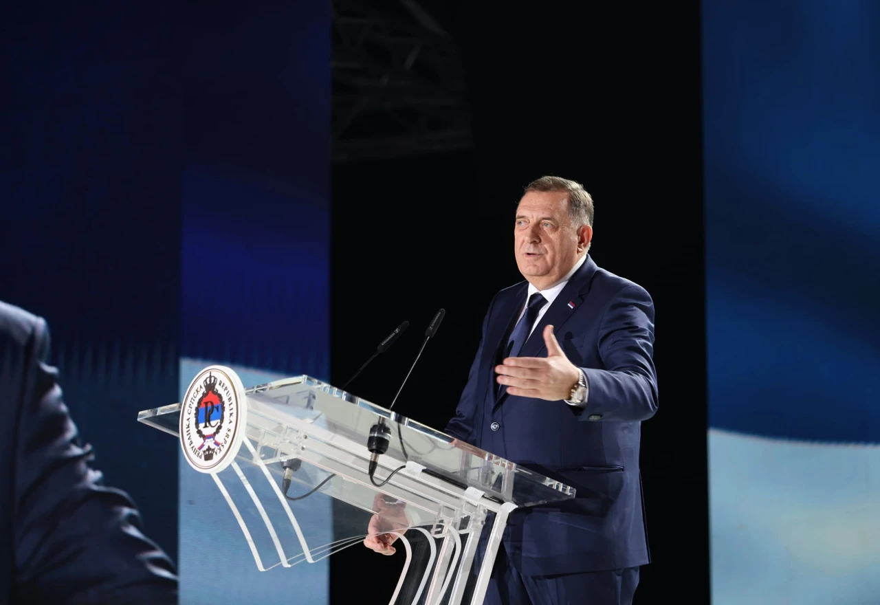 Dodik tvrdi da je O'Brien poručio Bošnjacima da se ne boje jer imaju 10 tvornica oružja