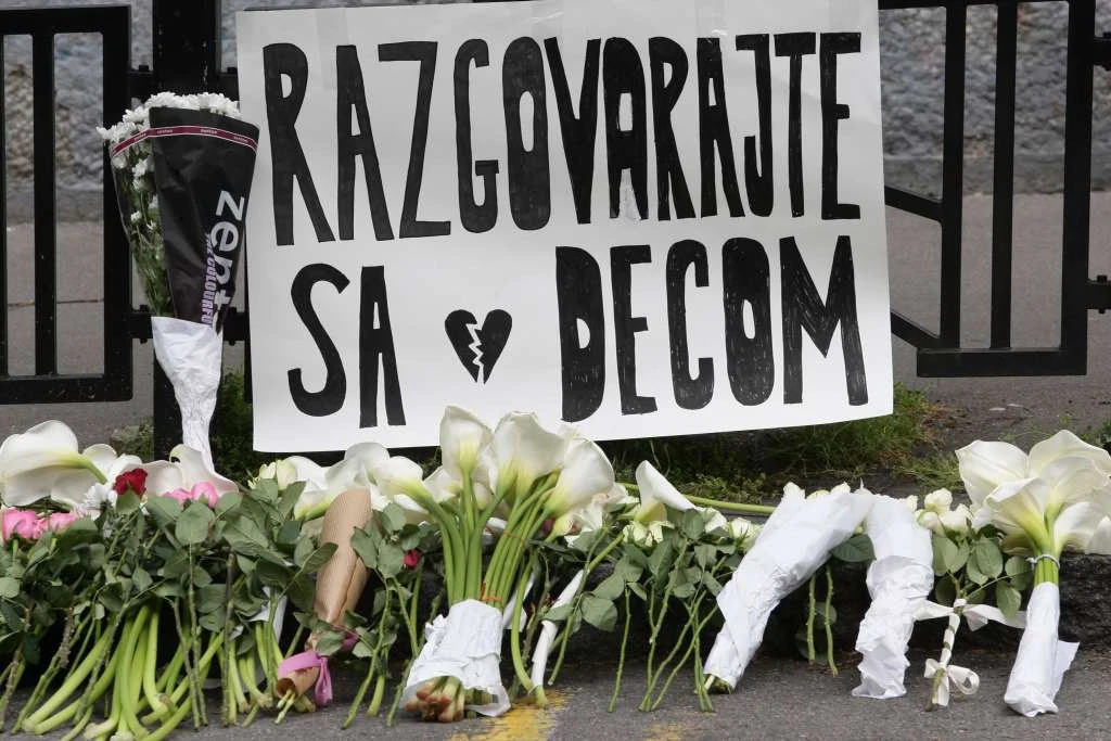 Srbija: Nastavljeno suđenje roditeljima dječaka koji je ubio deset osoba