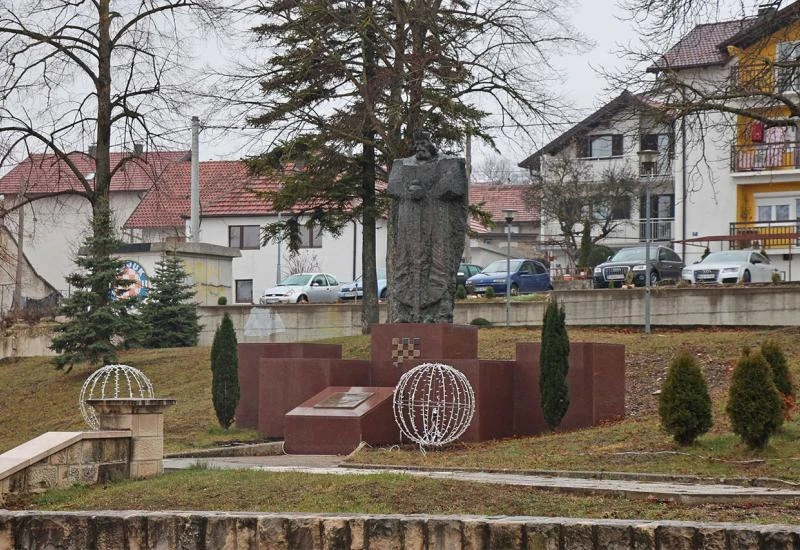 Općina Tomislavgrad prikuplja ratne fotografije za izradu monografije