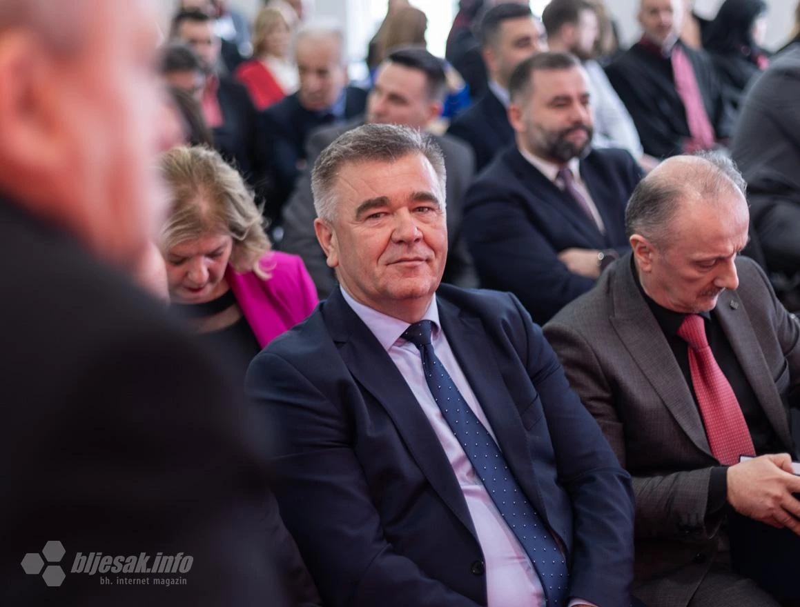 Mostar: Neregularnosti u unutarstranačkim izborima SDA