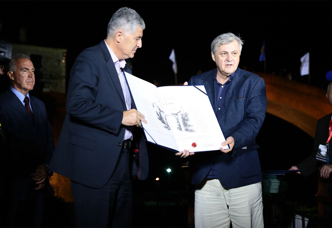 Oručević odgovorio kome se Čović mora ispričati za Stari most