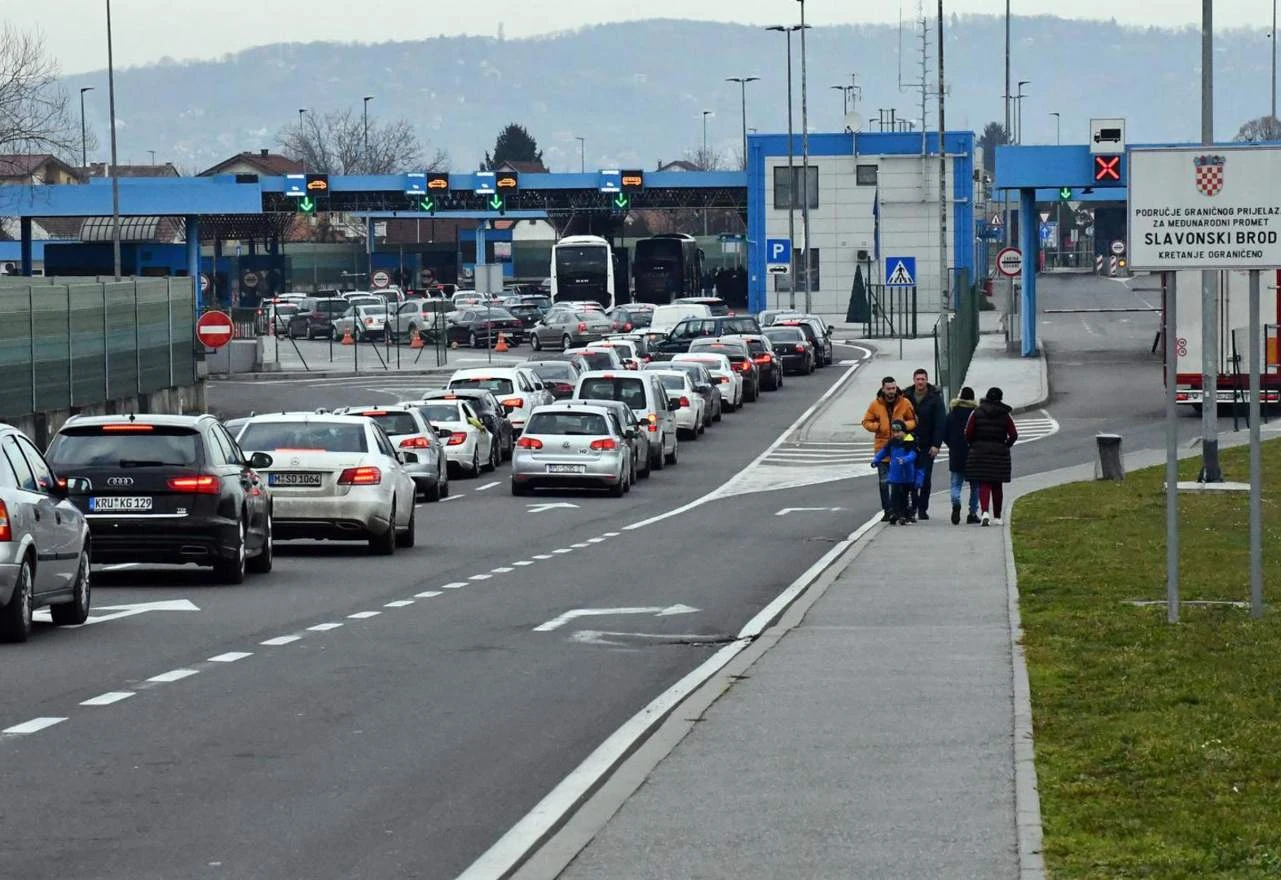 Zbog rasporeda i kategorije graničnih prijelaza bh. ekonomija trpi ogromne štete
