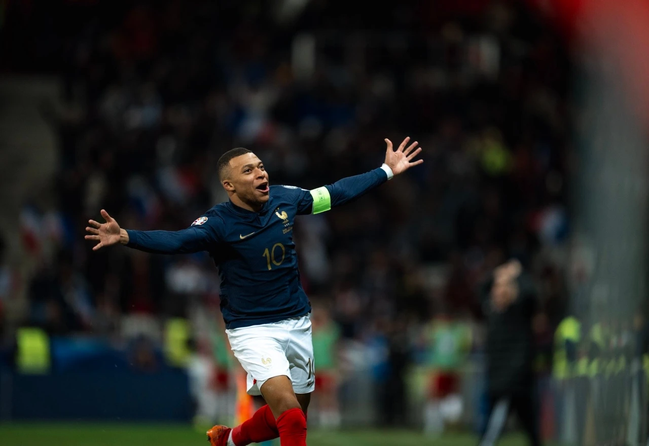 Mbappe već je potpisao ugovor s Real Madridom?!