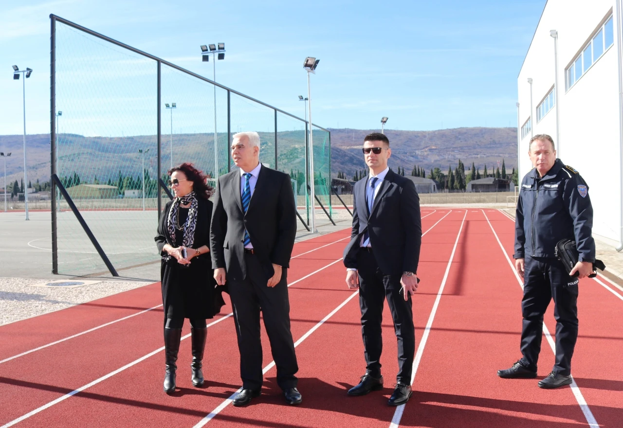Ministar i komesar provjerili kako napreduje obuka mladih snaga MUP-a HNŽ