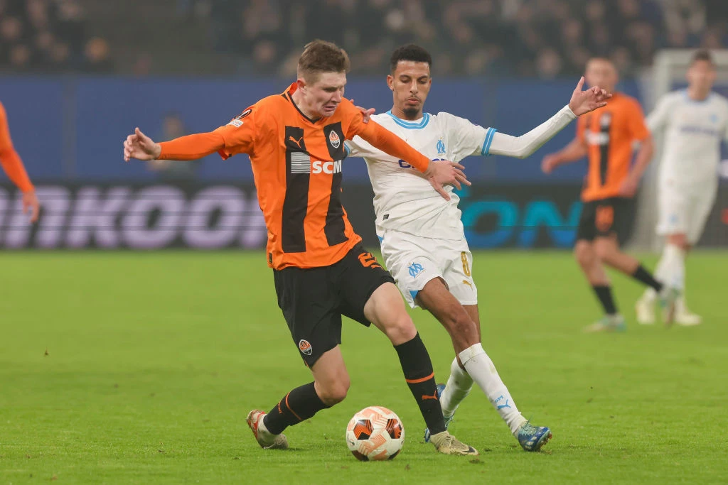 Eguinaldo spasio Shakhtar, Sporting blizu prolaska