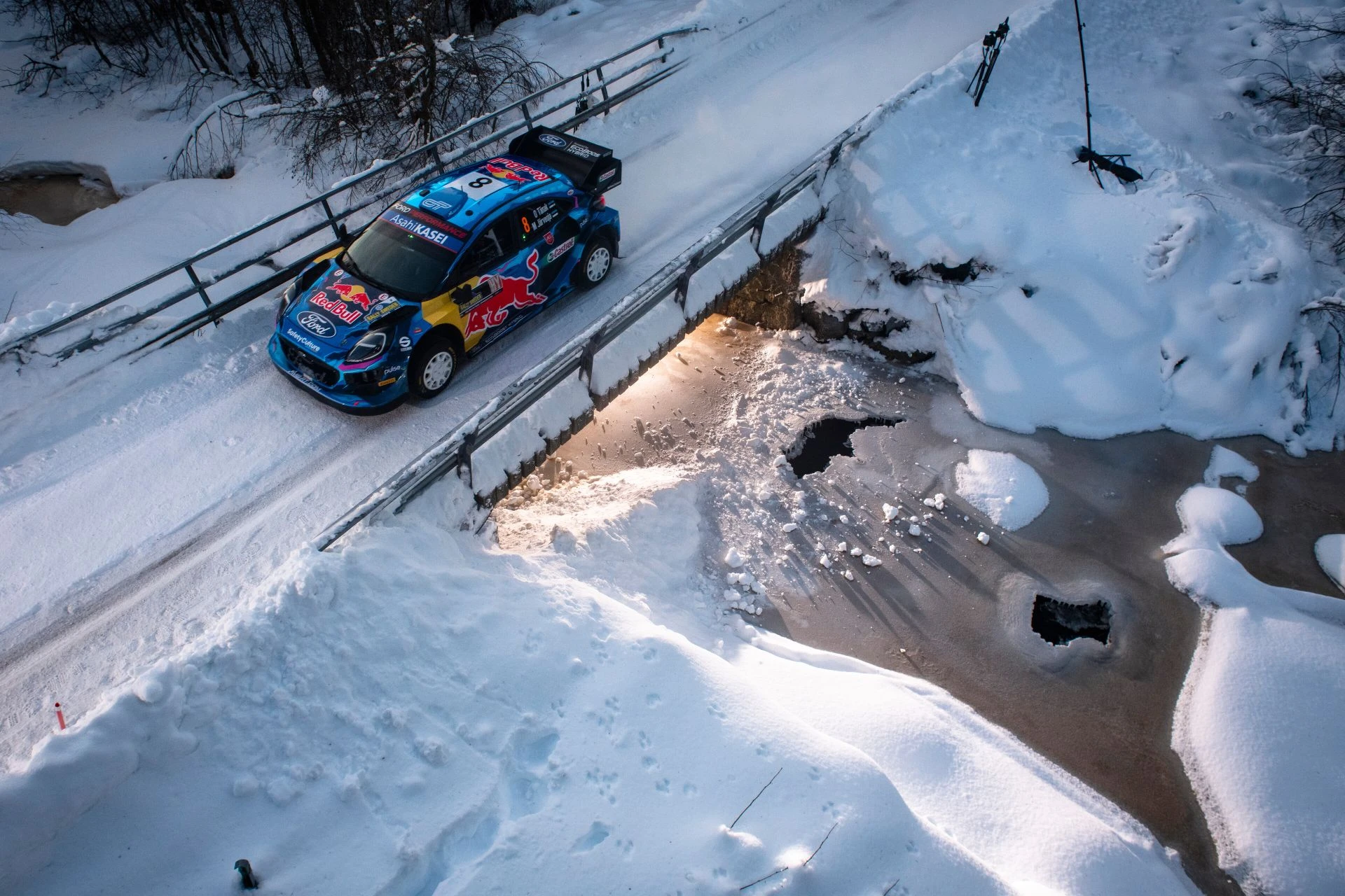 Vozači WRC-a s "eksericama" stižu u Švedsku, vozit će brzinom do 200 km/h na snijegu i ledu