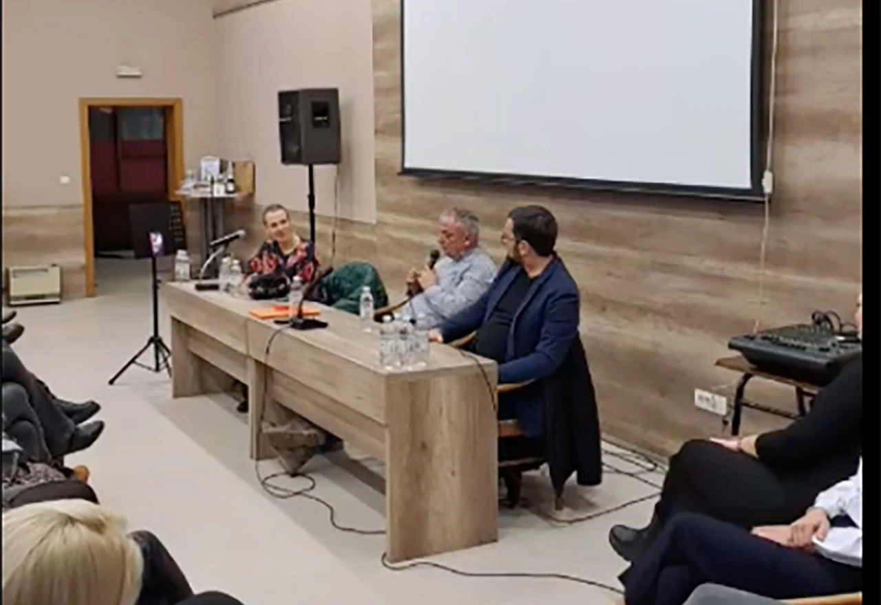VIDEO Zanimljiv susret u Mostaru: Problemi o kojima treba pričati - jeste li mentalno zdravi? 