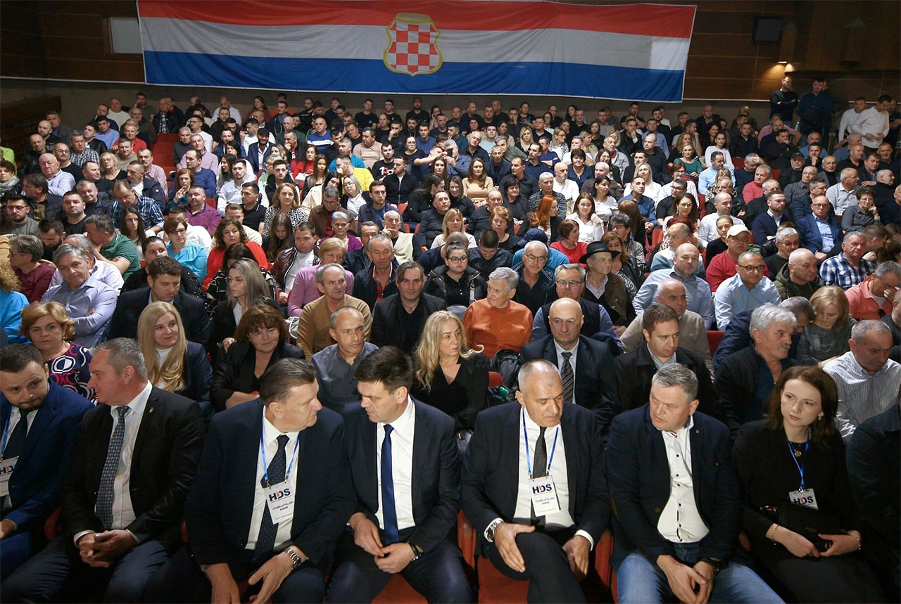 Utemeljena nova stranka: Ivo Tadić iz Žepča izabran za prvog predsjednika HDS-a