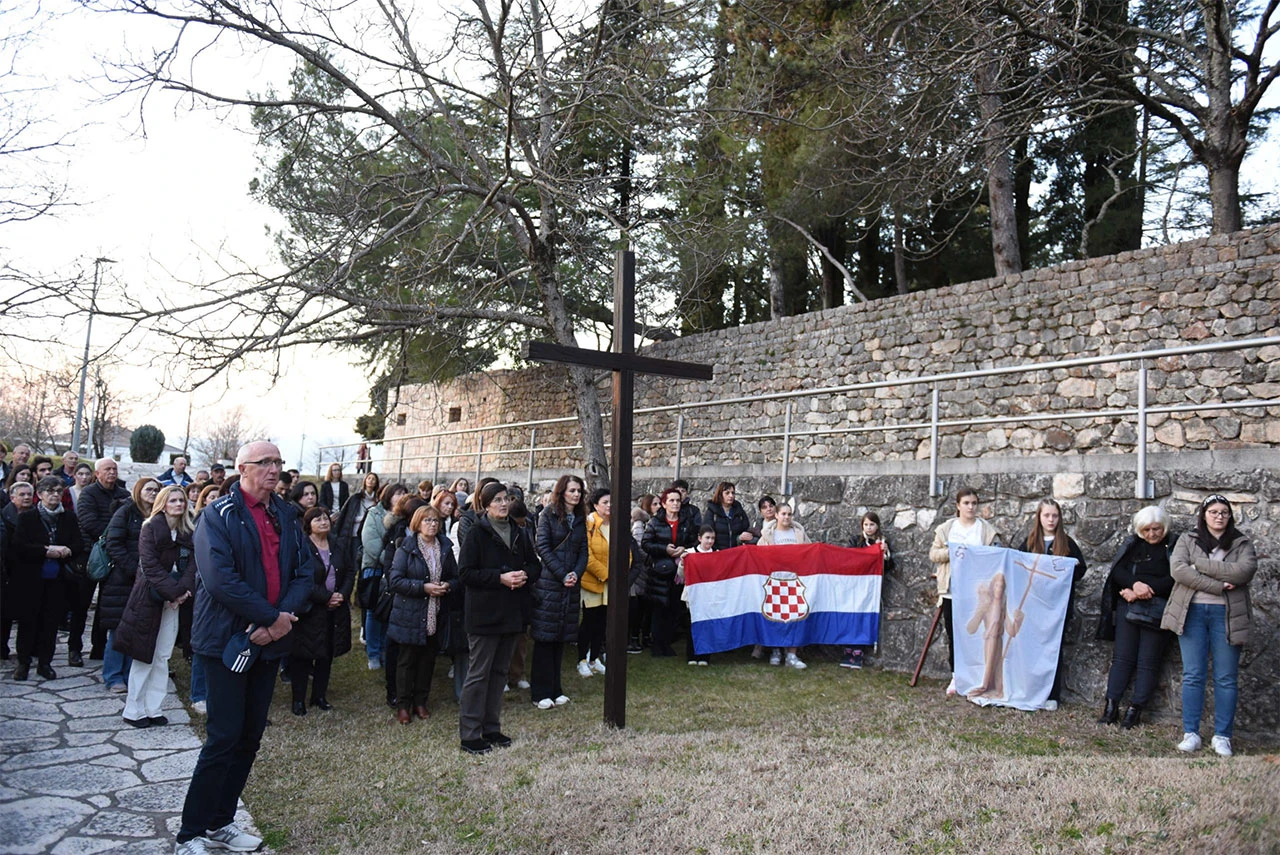 'Hodnjom sjećanja' nastavljeno obilježavanje 'Dana pobijenih hercegovačkih franjevaca'