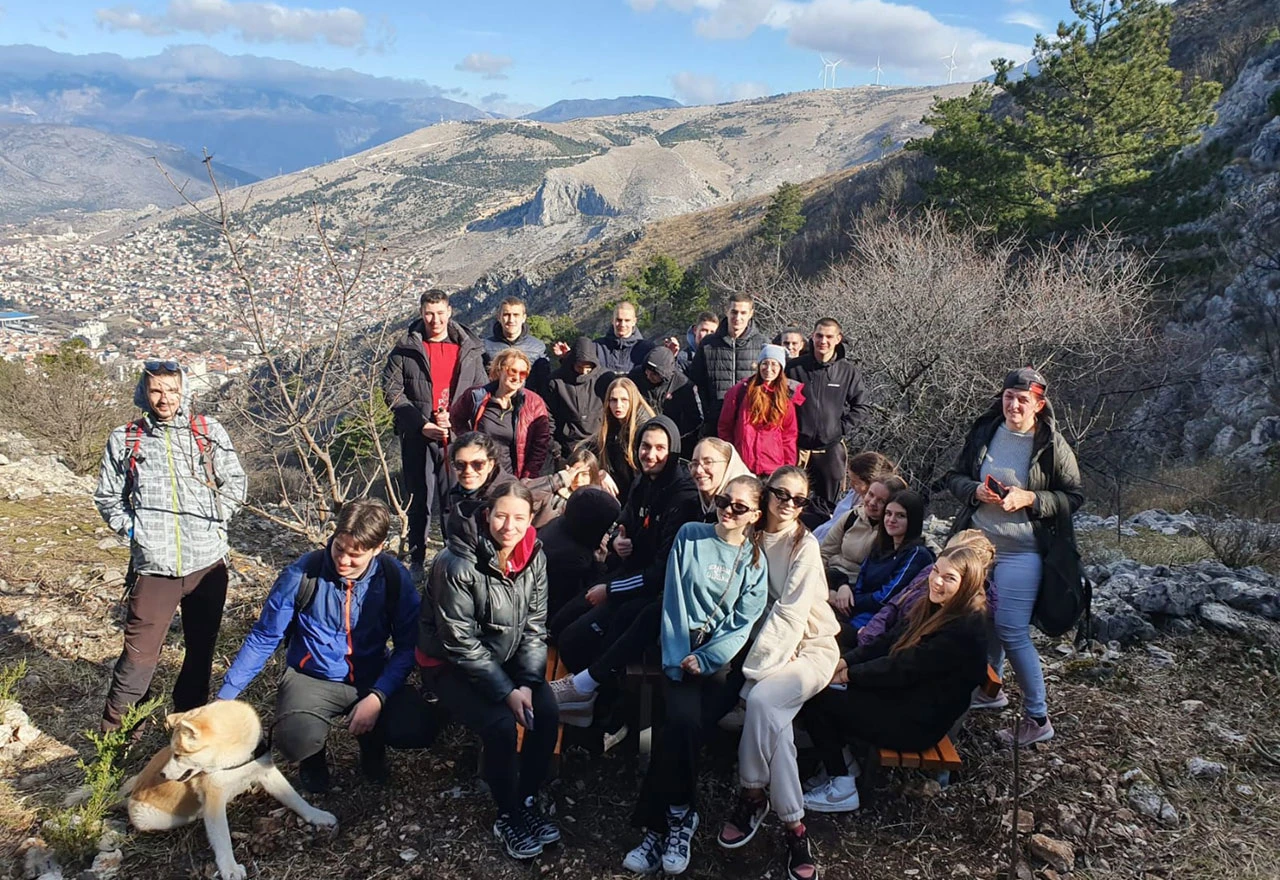 Što su mostarski srednjoškolci radili na Humu?