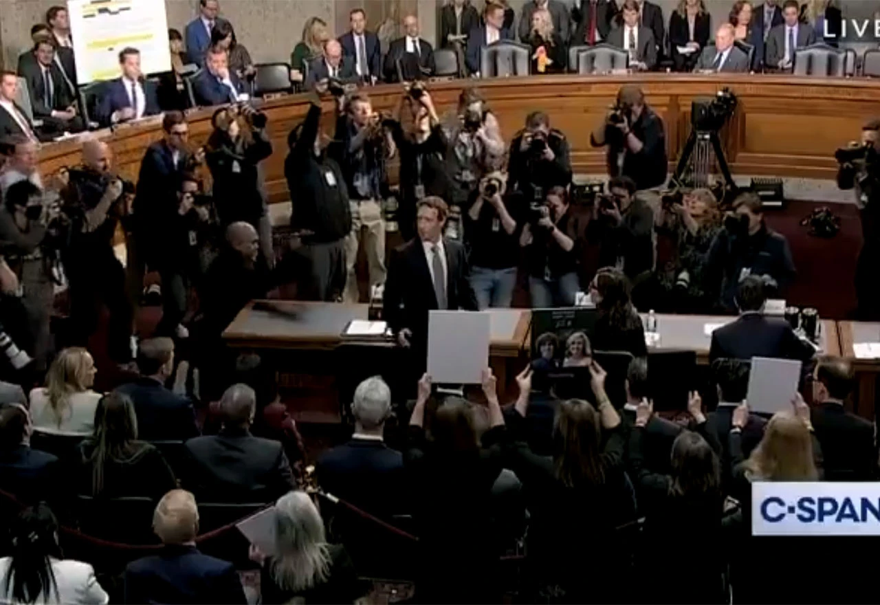 Suze i priznanja: Zuckerberg se ispričao obiteljima djece žrtava društvenih mreža