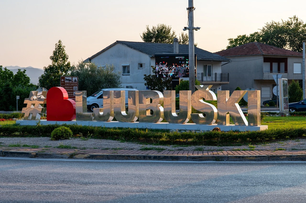 Ljubuški slavi - Pub kviz s Deanom Kotigom