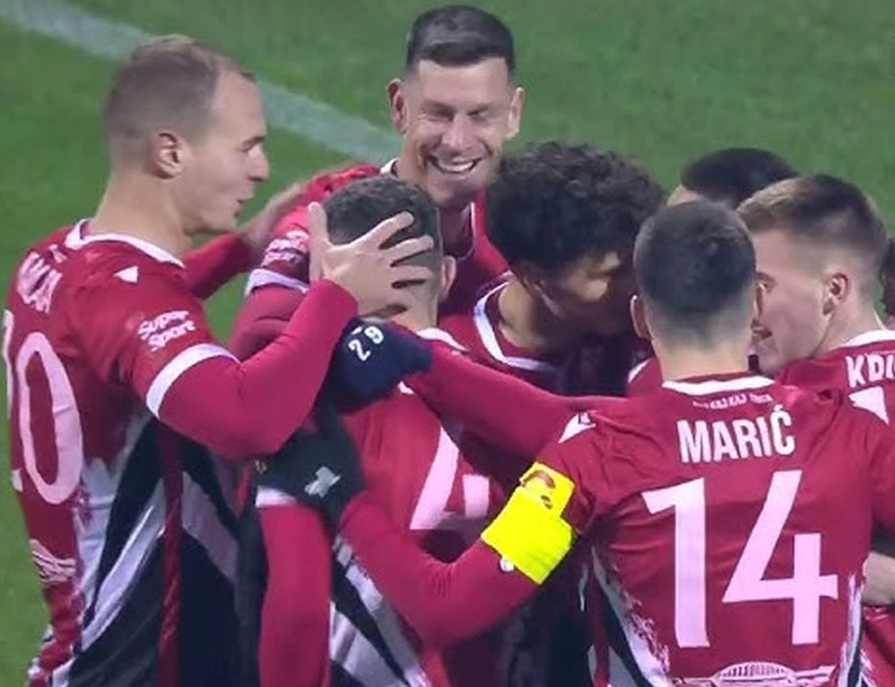 VIDEO I Komentatora iznenadio gol