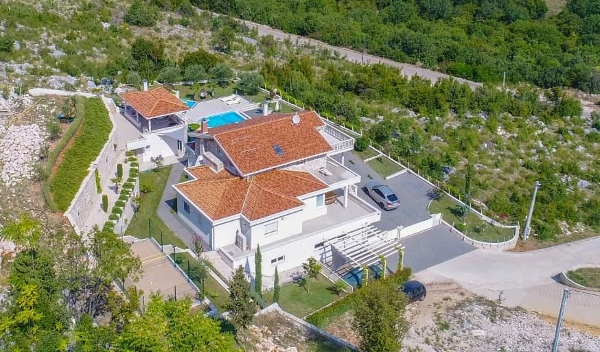 Otkrijte rajski bijeg: Luksuzna Villa Vand Paradiso u Međugorju