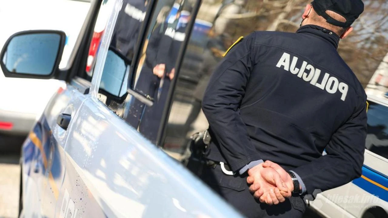 Konjic: Policiji predao praškastu tvar